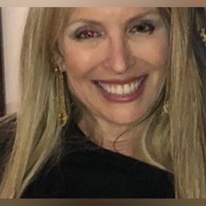 Meet your Posher, Bettina